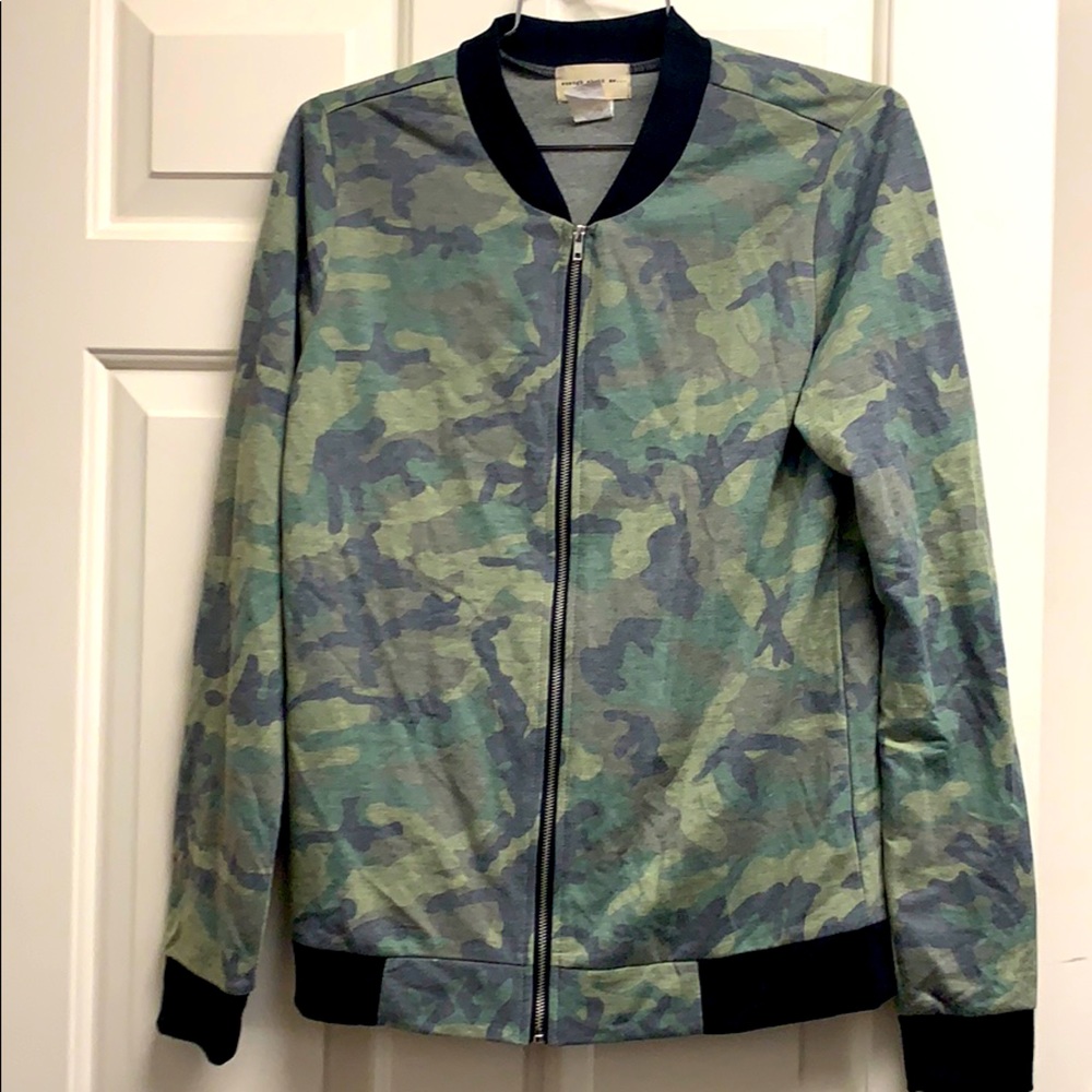 Zip up